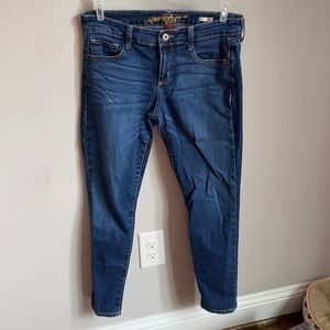 Arizona Jeans! Super Skinny dark wash! Size: 7 Short